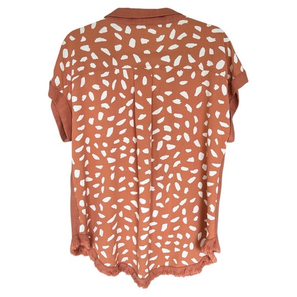Umgee apricot dalmatian linen blend button down top size small - Picture 2 of 6
